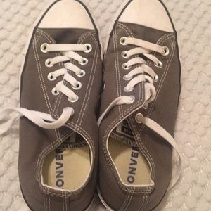 Mens Converse Sneakers Size 6
